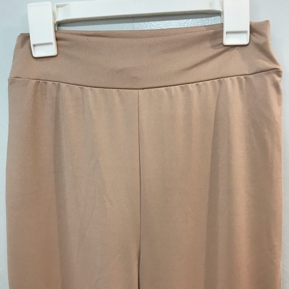 Pink stretch flare leg ruffle pants - Picture 4 of 10